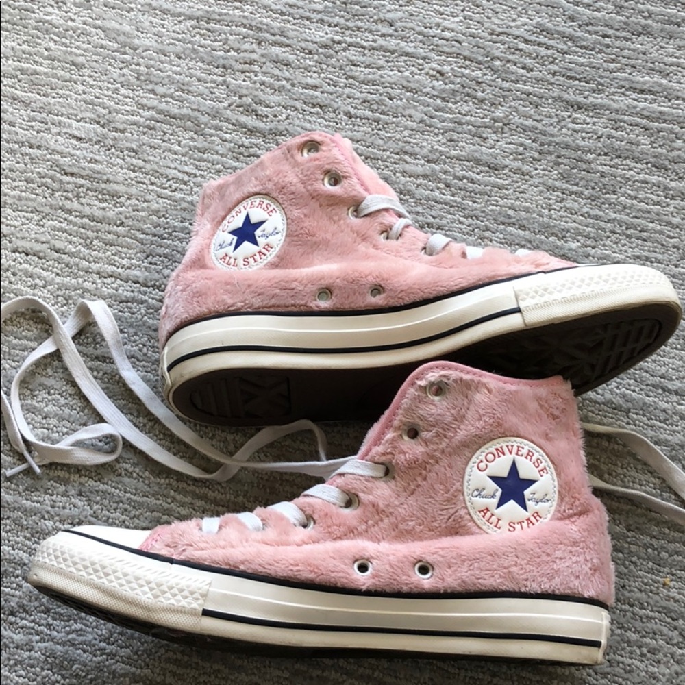 Pink fur converse